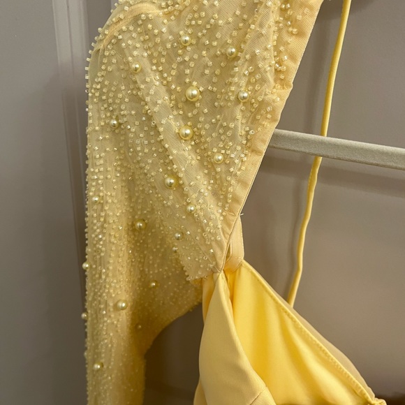 Oh Polly yellow dress - Picture 4 of 5